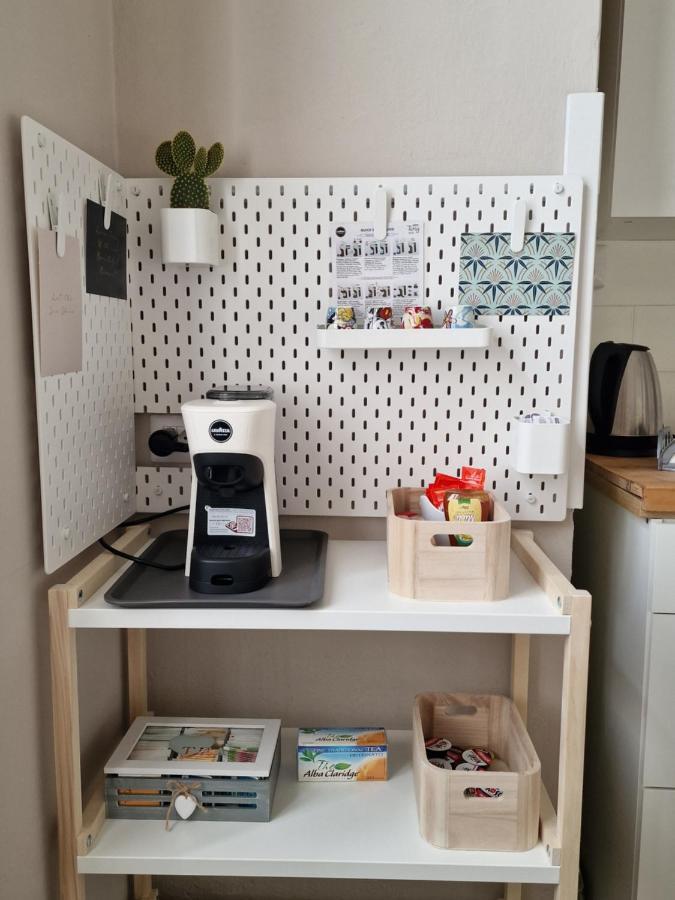 Voi Da Noi Intero Appartamento Con Parcheggio Privato Torno Buitenkant foto